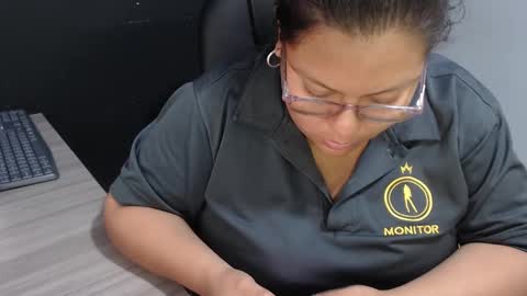 Snapshot of angy_ro12 chatting on 4, 10, 2025 angy online show from 4, 10, 2025