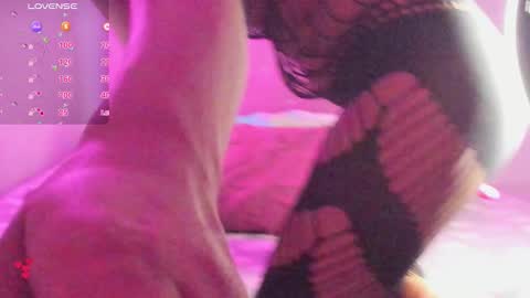 Snapshot of aniaross18 chatting on 17, 10, 2025 aniaross18 online show from 17, 10, 2025