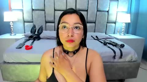 Snapshot of anievans_ chatting on 1, 7, 2026 Ani Time schedule 0600 - 1400 GMT -5 online show from 1, 7, 2026