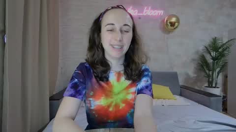 anikabloom online show from 17, 2, 2025