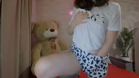 anikabloom online show from 6, 3, 2025