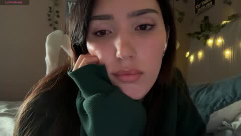 Snapshot of anisa_sweet chatting on 21, 4, 2026 Anisa Moan from LovenseWet from Tip MenuOpen for Private online show from 21, 4, 2026