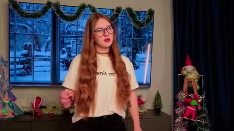 Snapshot of anitablankenbeckle chatting on 18, 12, 2025 Bloom online show from 18, 12, 2025