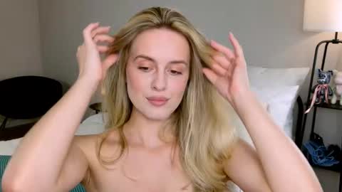 Anita online show from 5, 10, 2025