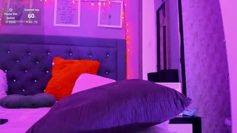 Snapshot of anitafox_ chatting on 14, 12, 2025 Anitafoxx online show from 14, 12, 2025