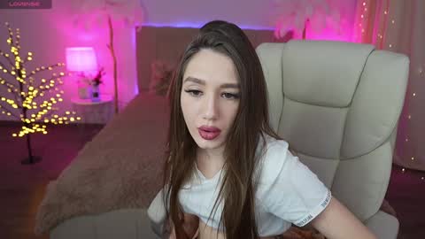 anittarays online show from 1, 1, 2025