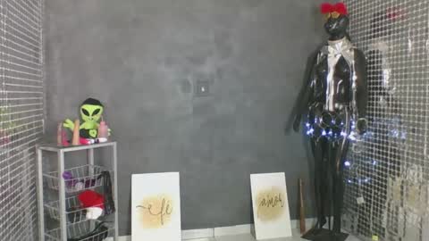 Hello My name is NaiaraPv is OPEN online show from 20, 5, 2026