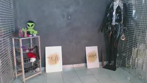 Hello My name is NaiaraPv is OPEN online show from 21, 5, 2026