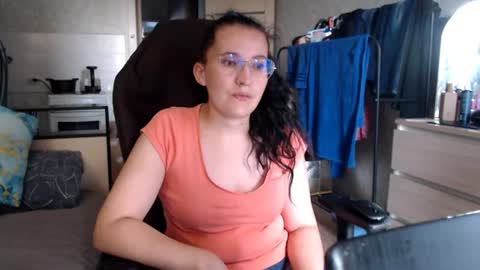 Snapshot of ankey_rayah chatting on 15, 7, 2026 Nameless online show from 15, 7, 2026