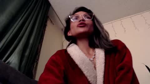 Snapshot of anmaadler chatting on 23, 12, 2024 Anma Adler online show from 23, 12, 2024