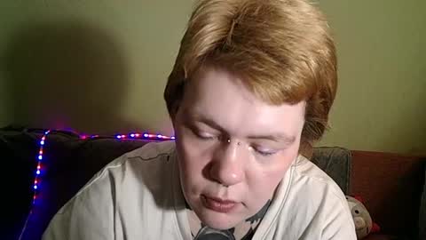 ann_lelala_ online show from 18, 2, 2025