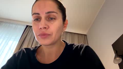 Anna online show from 8, 11, 2025