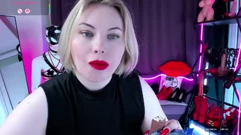 Snapshot of anna_maxwell chatting on 8, 6, 2026 Anna online show from 8, 6, 2026
