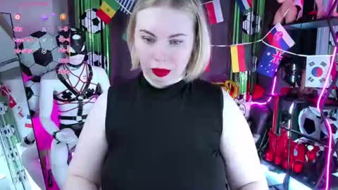 Snapshot of anna_maxwell chatting on 28, 6, 2026 Anna online show from 28, 6, 2026