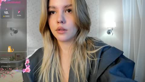 Snapshot of anna_robinson chatting on 10, 12, 2024 Anna online show from 10, 12, 2024