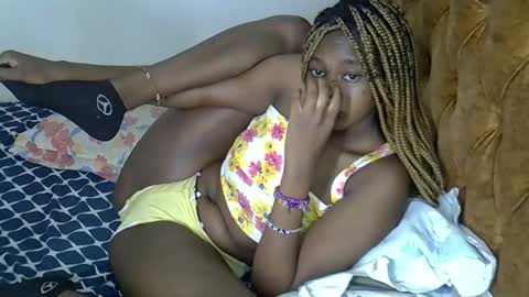 Snapshot of annabellapretty chatting on 12, 11, 2025 annabellapretty online show from 12, 11, 2025