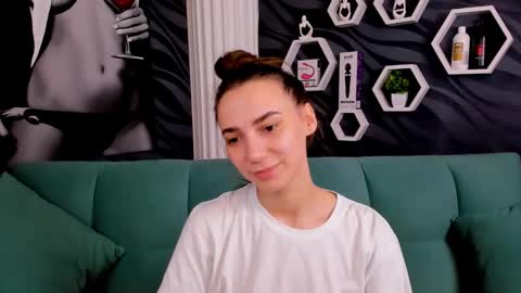 Snapshot of annabishop chatting on 14, 2, 2025 annabishop online show from 14, 2, 2025