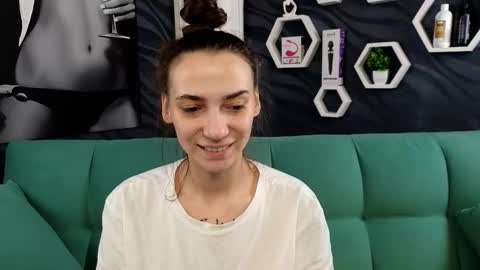 Snapshot of annabishop chatting on 18, 2, 2025 annabishop online show from 18, 2, 2025