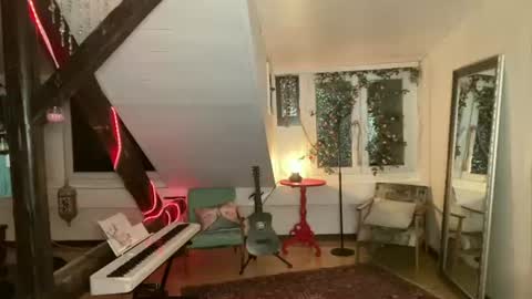 Anna Darko online show from 18, 6, 2026
