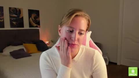 Snapshot of annagrees1 chatting on 12, 9, 2025 annagrees1 online show from 12, 9, 2025