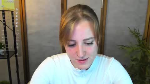 Snapshot of annagrees1 chatting on 13, 10, 2025 annagrees1 online show from 13, 10, 2025