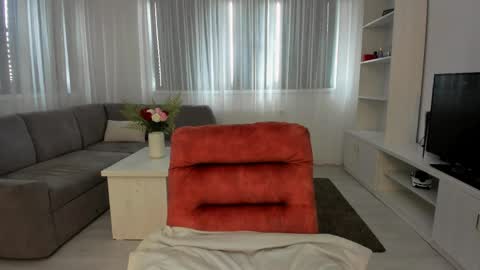 annaise  online show from 10, 4, 2026