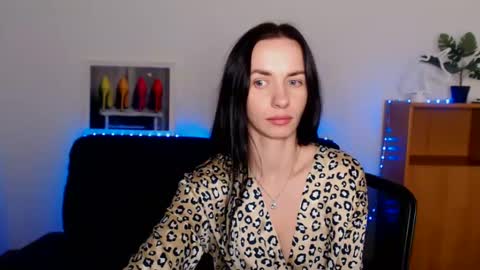 Anna online show from 4, 1, 2025