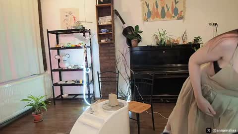 Annie   follow my onlyfans - 50 off  online show from 25, 3, 2026