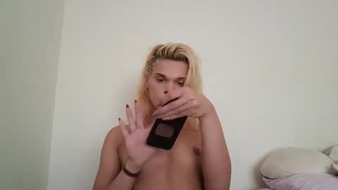 Snapshot of annamarrie777 chatting on 30, 10, 2025 AnnaMarrie online show from 30, 10, 2025