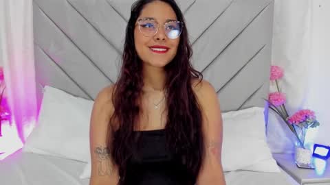 Snapshot of annaqueen_ chatting on 27, 12, 2024 Anna online show from 27, 12, 2024