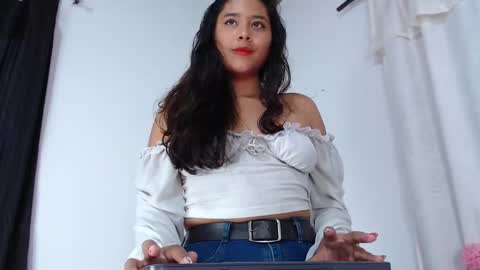 Snapshot of annaqueen_ chatting on 11, 3, 2025 Anna online show from 11, 3, 2025