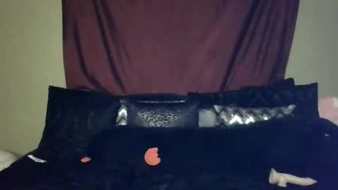 annaskylar online show from 24, 12, 2024