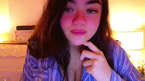 Snapshot of annatigarr chatting on 1, 1, 2025 meow online show from 1, 1, 2025