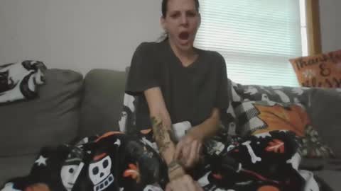 Snapshot of anne12369 chatting on 11, 9, 2025 anne online show from 11, 9, 2025