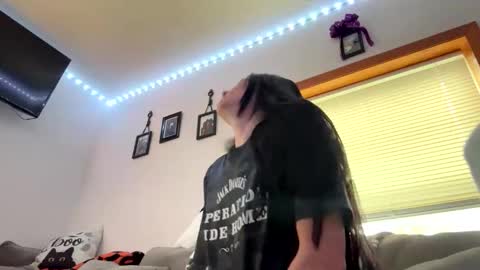 Snapshot of anne12369 chatting on 19, 10, 2025 anne online show from 19, 10, 2025