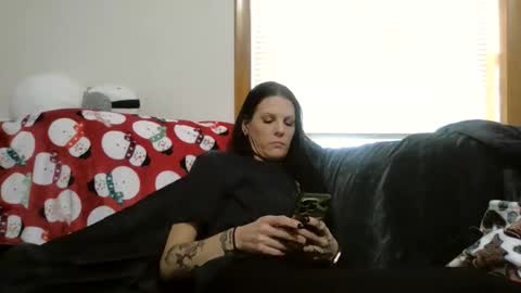 Snapshot of anne12369 chatting on 2, 12, 2025 anne online show from 2, 12, 2025