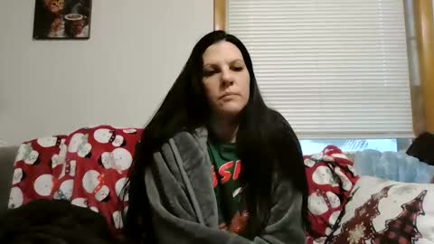 Snapshot of anne12369 chatting on 17, 12, 2025 anne online show from 17, 12, 2025