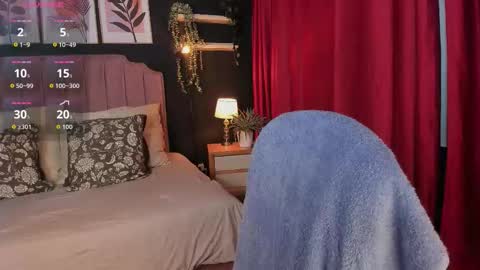 Snapshot of anne_cherrydh chatting on 17, 12, 2025 anne_cherrydh online show from 17, 12, 2025