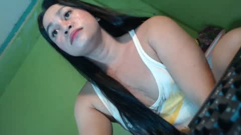 Snapshot of anne_hotaway chatting on 27, 6, 2026 anne_hotaway online show from 27, 6, 2026