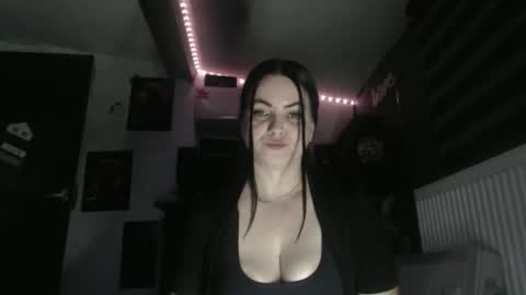 annebellee69 online show from 7, 10, 2025