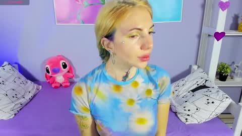 Snapshot of annetenet chatting on 4, 12, 2024 Annet online show from 4, 12, 2024