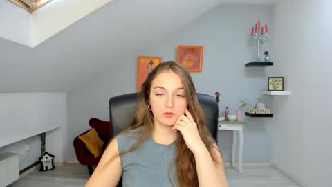 annewilsonn online show from 11, 11, 2025