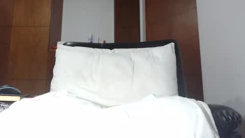 Snapshot of annexm chatting on 26, 10, 2025 ANNE online show from 26, 10, 2025