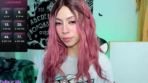 Snapshot of anni_420_ chatting on 29, 10, 2025 Nikoll online show from 29, 10, 2025