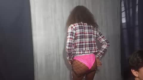 Snapshot of anni_y_pool chatting on 8, 2, 2025 Magy online show from 8, 2, 2025