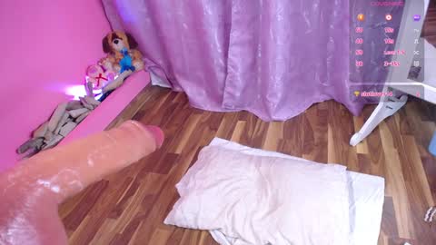 Snapshot of annie_couper chatting on 15, 1, 2025 Annie online show from 15, 1, 2025