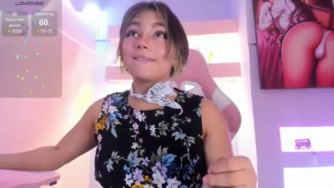 Snapshot of annie_hanss chatting on 10, 1, 2025 Ann online show from 10, 1, 2025