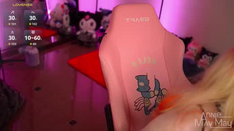 Snapshot of annie_may_may chatting on 6, 10, 2025 Annie May online show from 6, 10, 2025