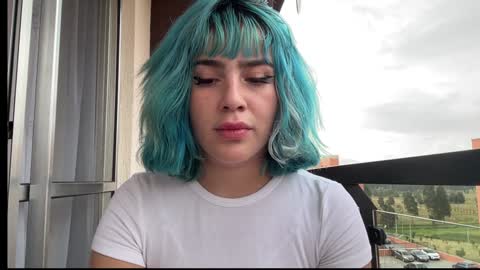 JEANNE no olvides seguirme dont forget follow me  uu online show from 3, 2, 2025