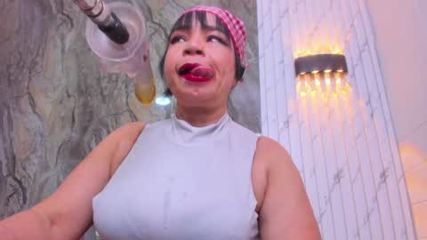 annie_wigg_ online show from 24, 9, 2025